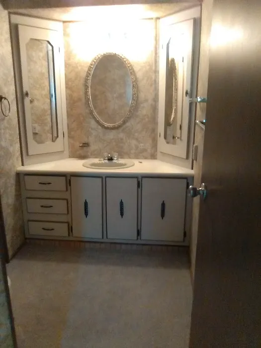 Paradise Valley Mobile Home Park 10