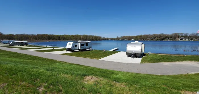 The Shores at Selkirk Lake 6