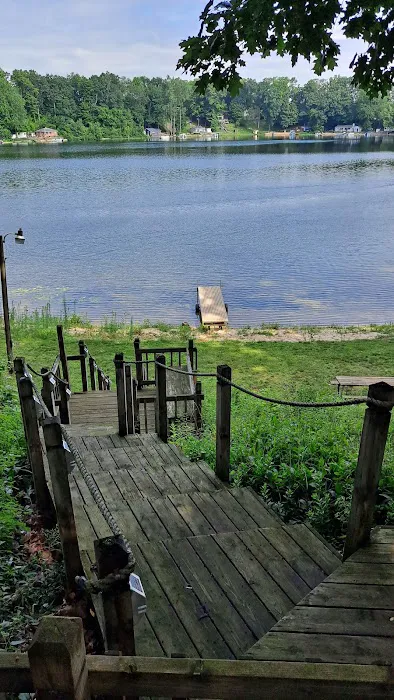 Selkirk lake Mobile-Park and Campground 3