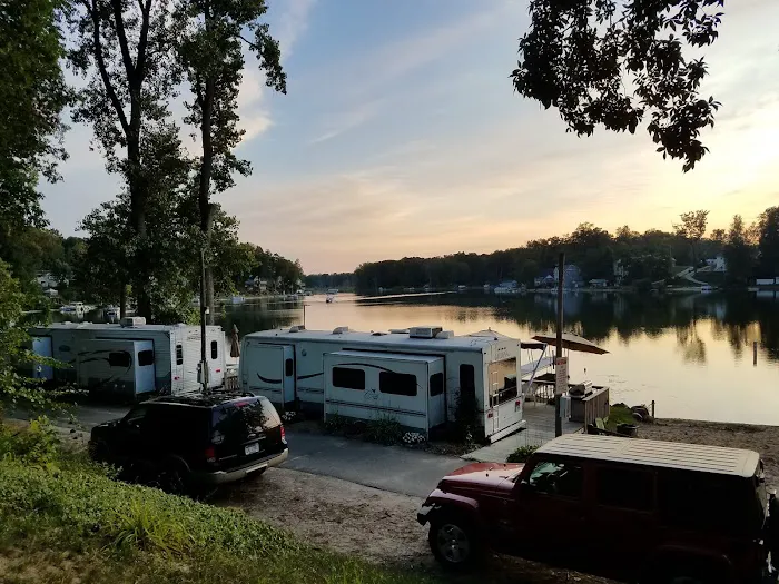 Selkirk lake Mobile-Park and Campground 9