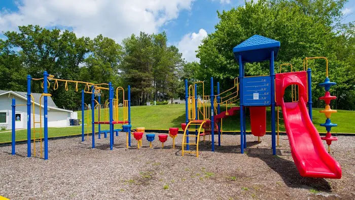 Hickory Hills Village 10