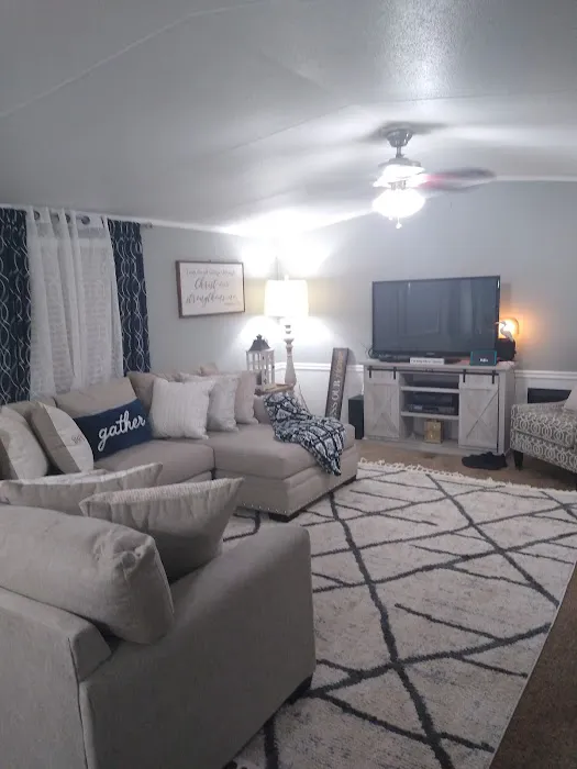 Country Manor 10