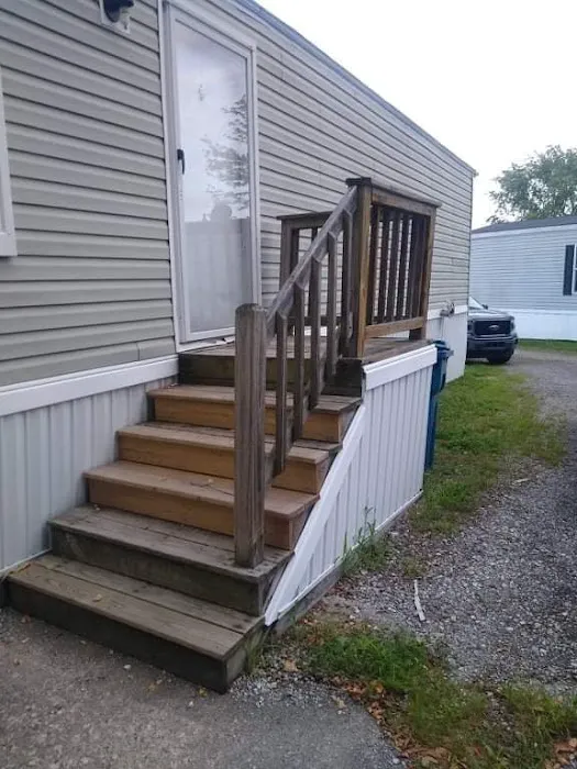 Country Manor 8
