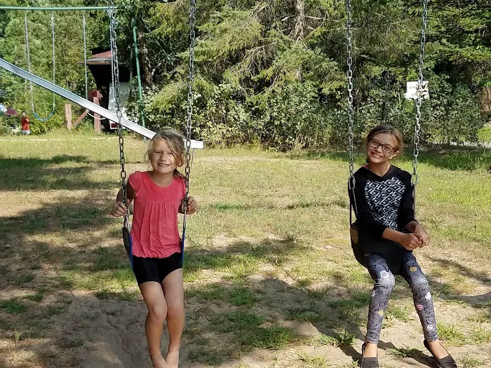 Rabls Pinequilizer Campground & Mobile Park 9