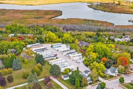 Lake Bluff Manufactured Home Community