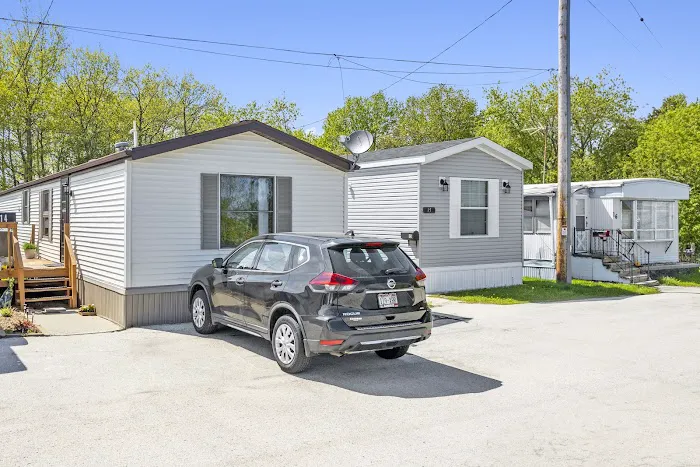 Lake Bluff Manufactured Home Community 3