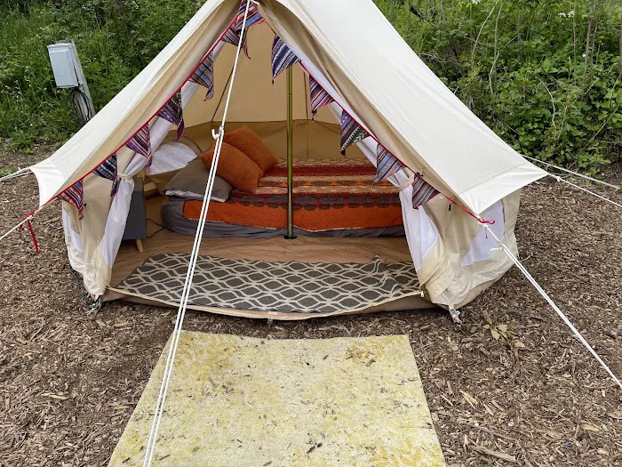 Royal Oaks Legendary Lodging Campground 2
