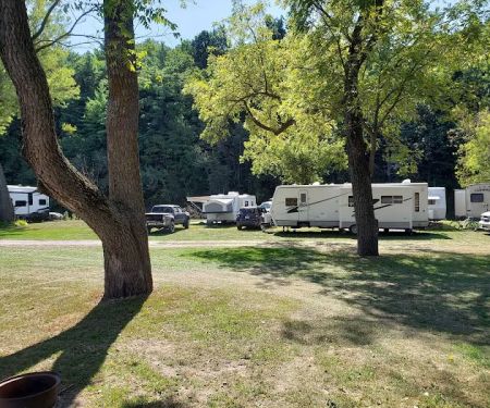 Ehrie Riversedge Campground