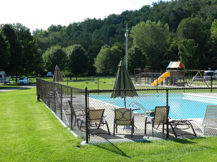 Hidden Bluffs Resort 4