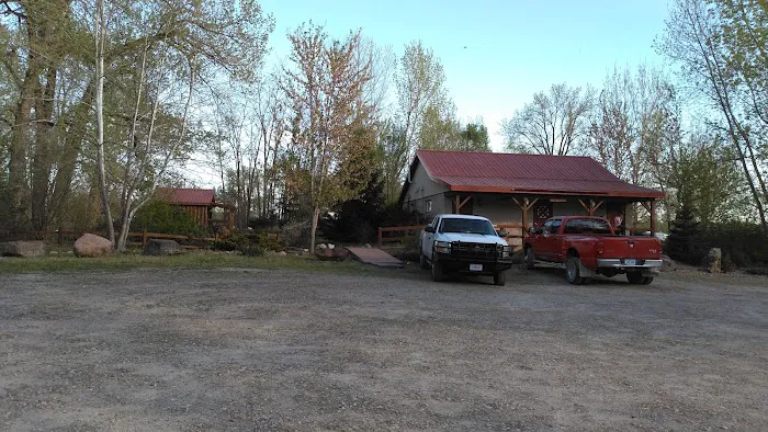 River Valley Lodge & Campground 1