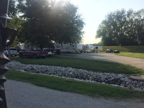 Illinois River Campground 2