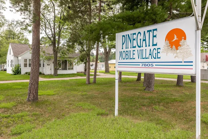 Pinegate Mobile Village 8