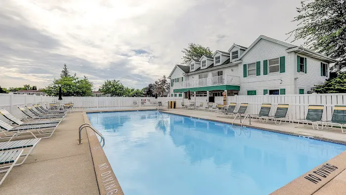 Waverly Shores Village 8