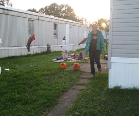 NEW VILLAGE MHC, LLC