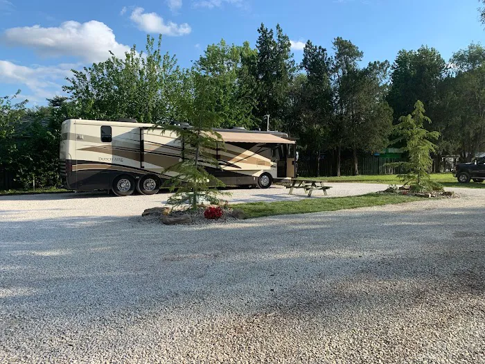 Vincennes RV Park 10