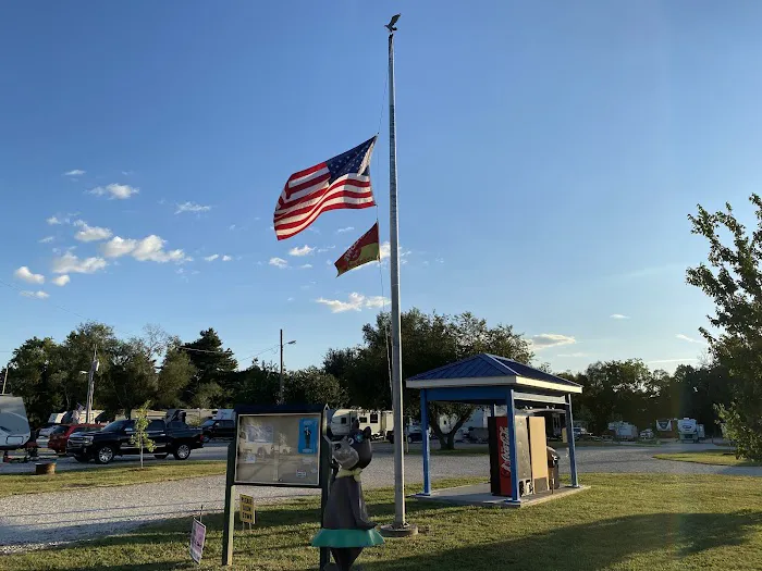Vincennes RV Park 8