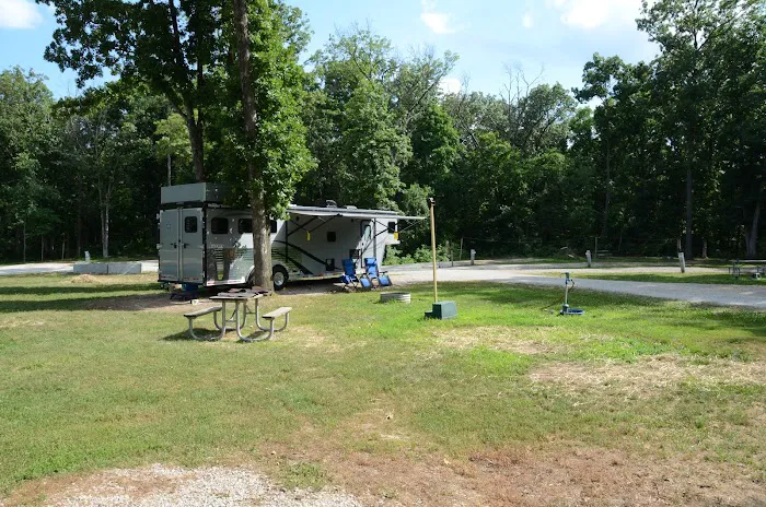 Lake Lou Yaeger Campground 8