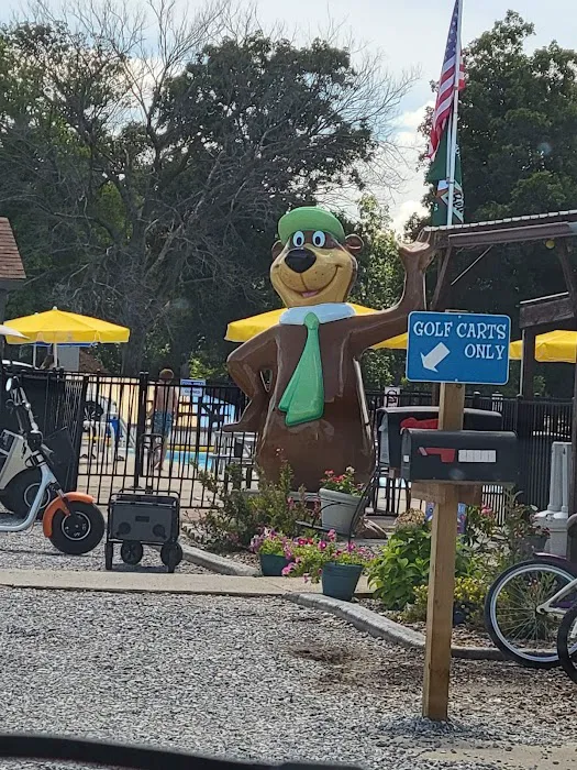 Yogi Bear’s Jellystone Park at Rustic Acres 3