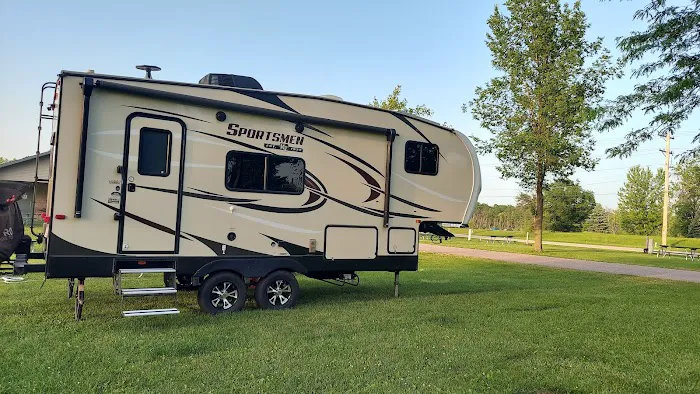 Riverside Park & Campground 1