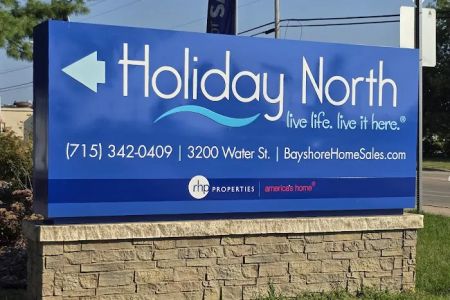 Holiday North Manufactured Home Community