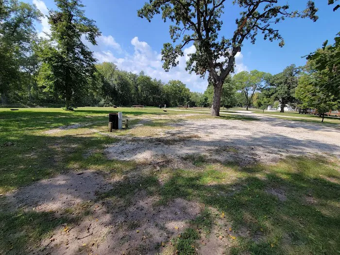 Riverside Park Campground 4