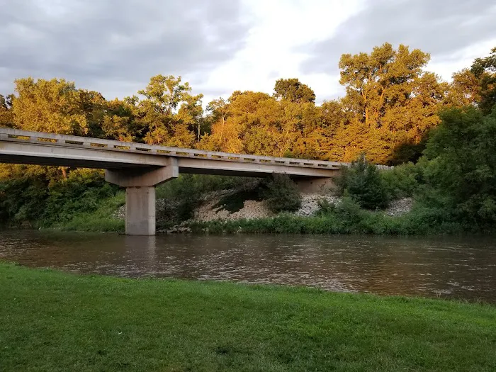White's Riverside Bluffton Campground 2