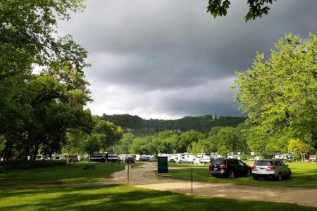 Eagle Cliff Campground