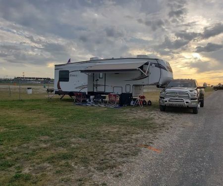 Speedy Camping & Parking