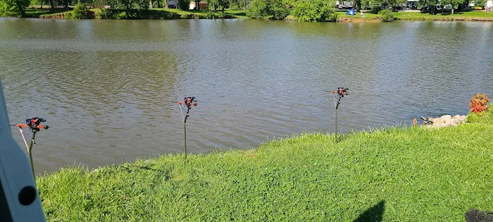 Town & Country Lakes 9