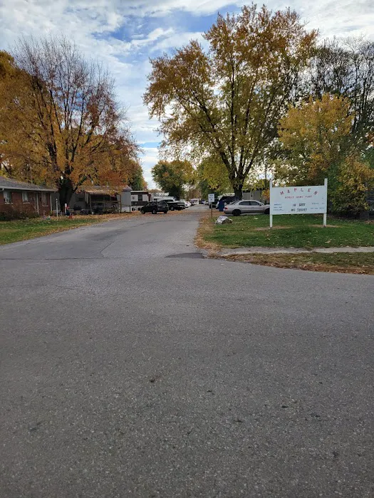 Maple's Mobile Home Park 3