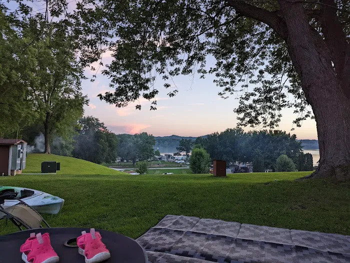Neshonoc Lakeside Campground 6