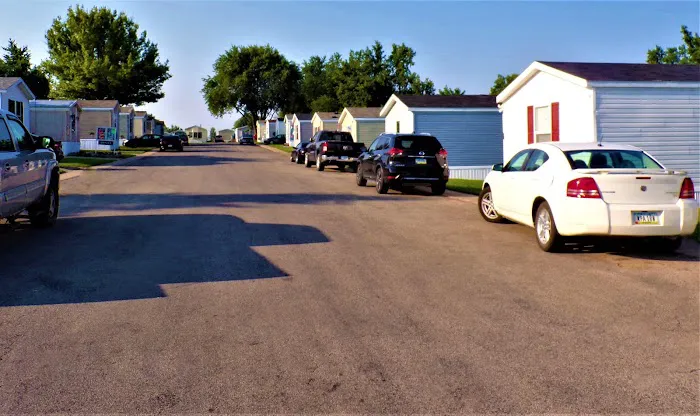 Grinnell Manufactured Home Community 7