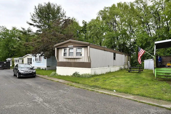 Hillsdale Mobile Village 8