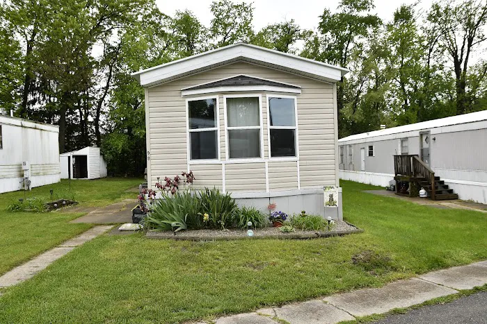 Hillsdale Mobile Village 10