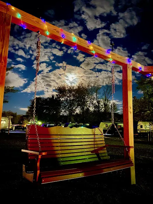 Friends O' Mine Campground & Cabins 10