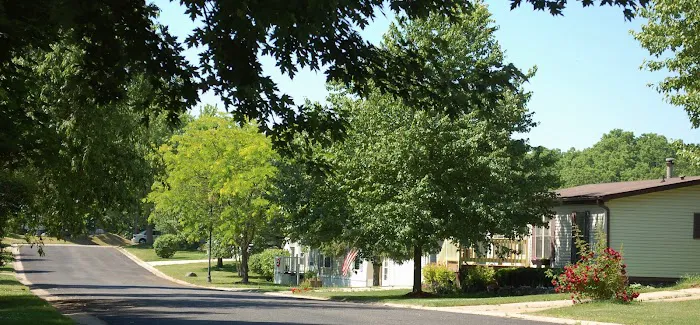 Sherwood Forest MHC (Active Living, 55+) 10