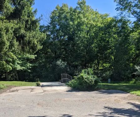 LA Ema Land Mobile Home Park