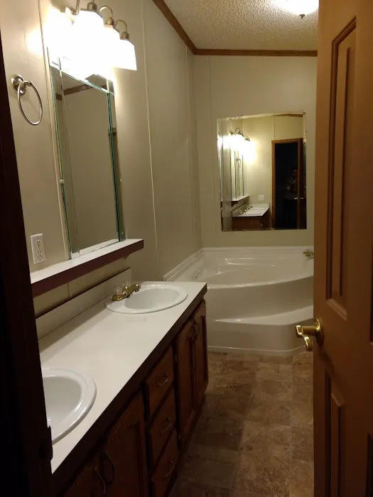 Evergreen Mobile Home Community 10