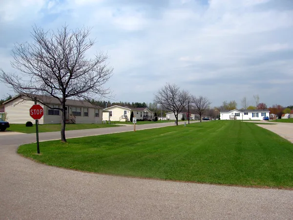 Algoma Estates Manufactured Home Community 1