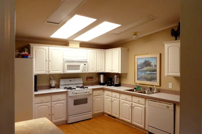 Algoma Estates Manufactured Home Community 4