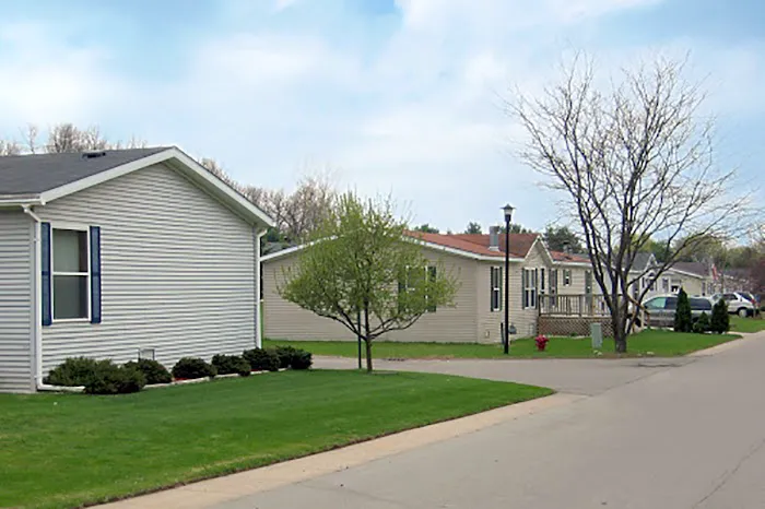 Algoma Estates Manufactured Home Community 2