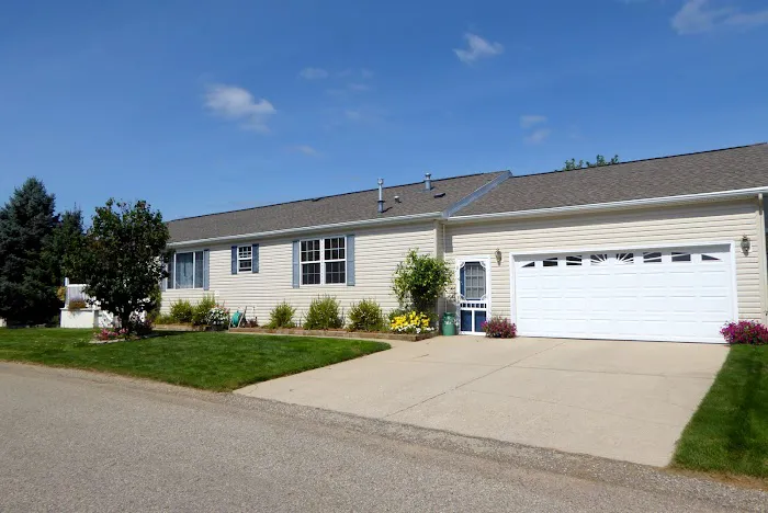 Algoma Estates Manufactured Home Community 8