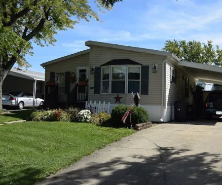 Crestwood Manufactured Home Community