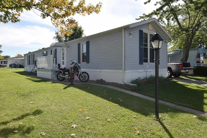 Crestwood Manufactured Home Community 6