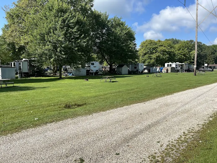 Casual Country Campground 10