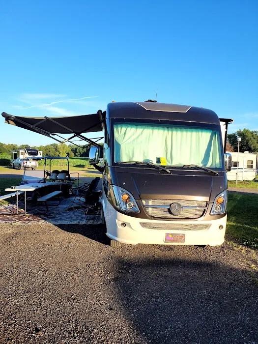 Holiday Campgrounds LLC 10