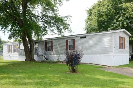 Pinecrest Pointe Mobile Home Park