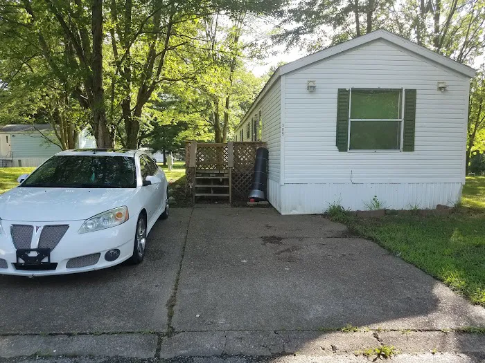 Pinecrest Pointe Mobile Home Park 10