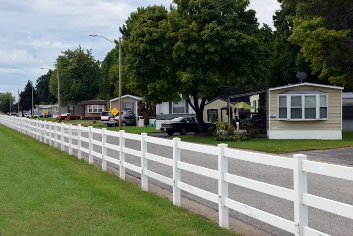 Castle Acres Manufactured Home Community 6