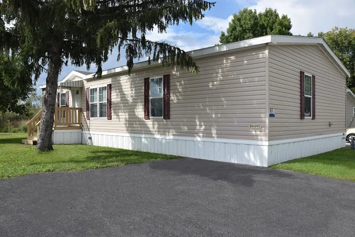 Castle Acres Manufactured Home Community 10